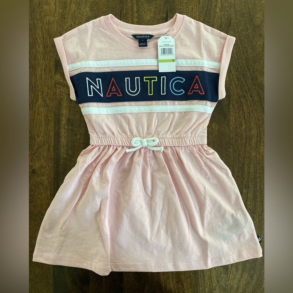 Nautica Dress - New
Size: 4
Color: 667 Almond Blossom